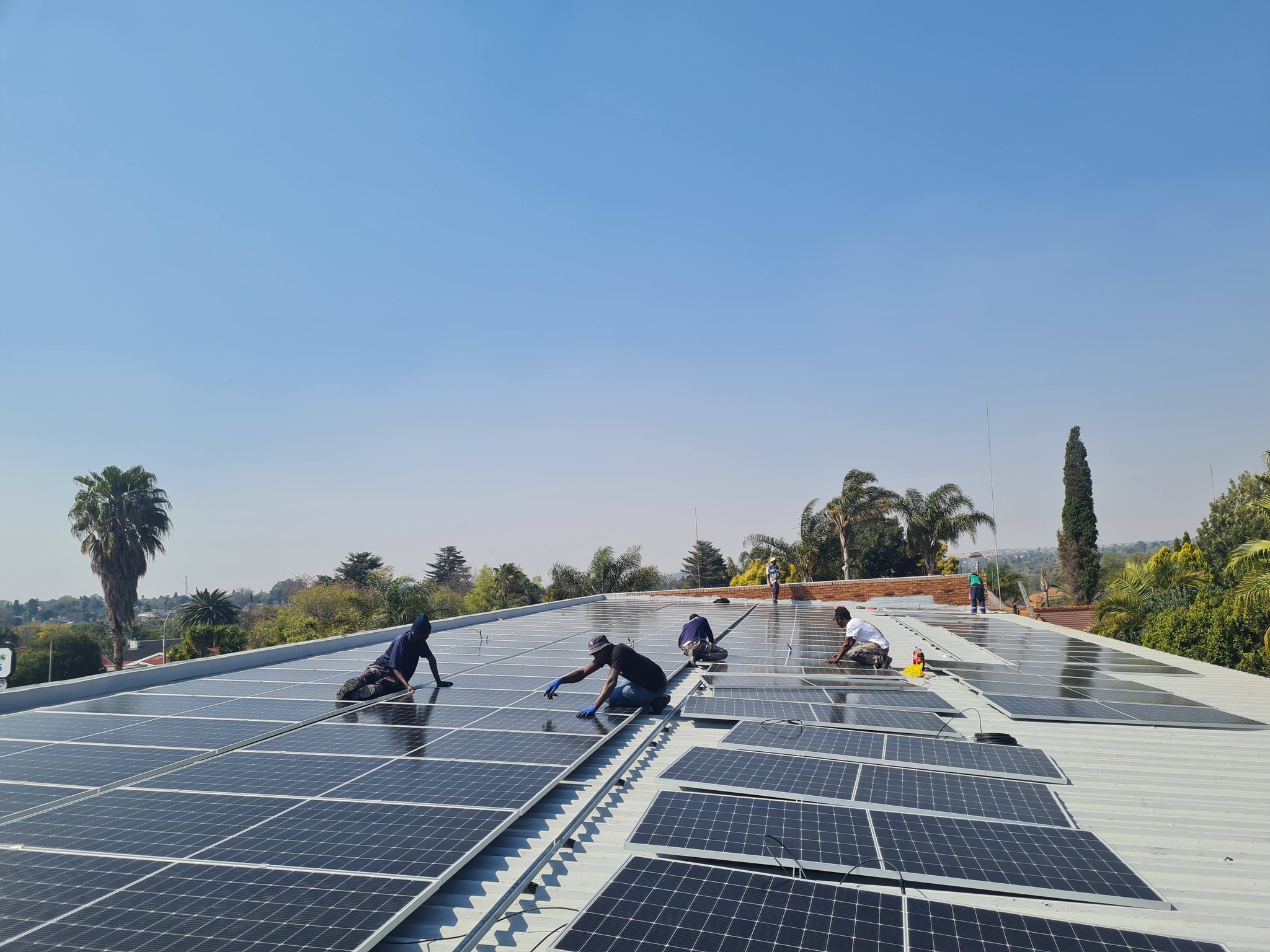 Solar installation for commercial building —